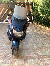 Scooter yamaha 250