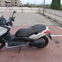 Yamaha xmax 250