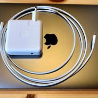 MacBook Pro 13 i5 3.1Ghz 512SSD 16GB RAM TouchBar