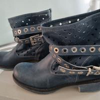 Stivaletti azzurri n.36/7 in pelle