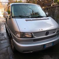 VOLKSWAGEN MULTIVAN T4