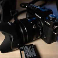 Fujifilm X-T30 + 18-55m f/2.8-4 + Borsa Manfrotto