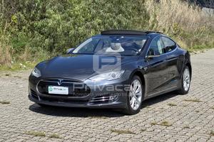 TESLA Model S 85kWh Dual Motor