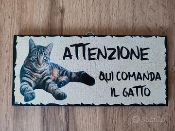 Targhetta QUI COMANDA IL GATTO 