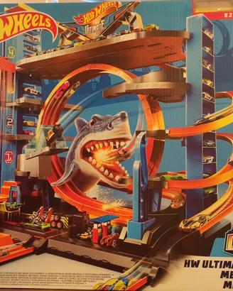 Hot Wheels Ultimate Garage Squalo con Scatola 