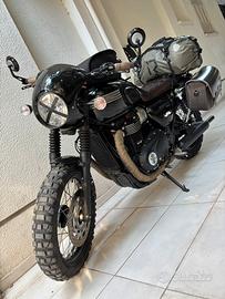 Splendida Triumph Bonneville T100 Black Café Racer