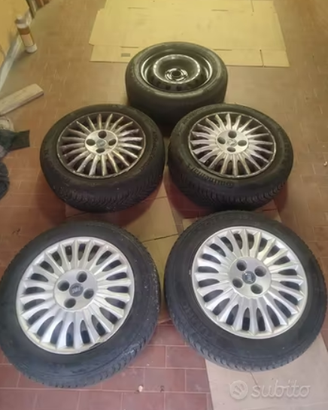 N. 4 Ruote 4S icomplete di cerchio per fiat grande