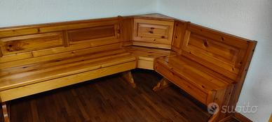 Panca con contenitore in legno