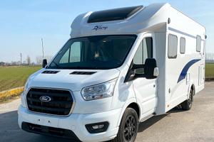 Camper Semintegrale 5 posti - Ampio Garage - Letto