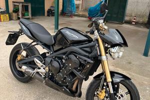 Triumph Street Triple 675