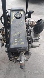 Motore e cambio Opel Movano 2.5 D del 2000