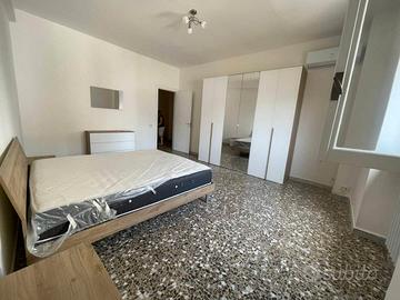 Camera ampia e luminosa