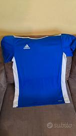 t-shirt adidas