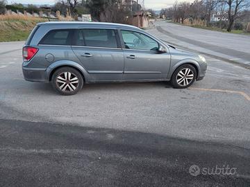Opel Astra SW 17 CDTI cosmo