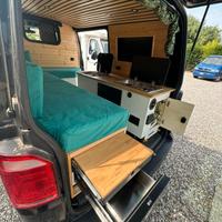 AUTOCARRO CAMPERIZZATO VOLKSWAGEN TRANSPORTER T6