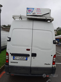 Renault master anni 2007 con tenda