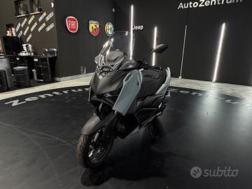 Yamaha X-Max 300