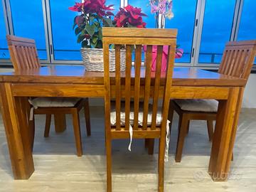 Tavolo stile etnico massello con 4 sedie