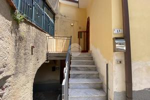 3 LOCALI A ROCCADASPIDE