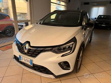 Renault Captur Plug-in Hybrid E-Tech 160 CV Initia