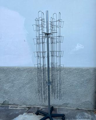 Espositore  girevole in metallo con ruote