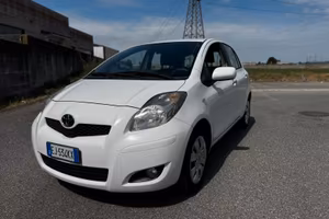 Toyota Yaris 1.0 5 porte Sol