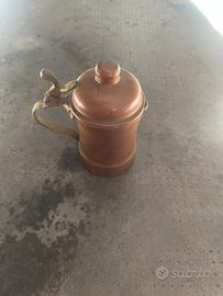 brocca vintage in rame con coperchio