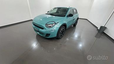 Fiat 600 Hybrid DCT MHEV La Prima '25 Km 0