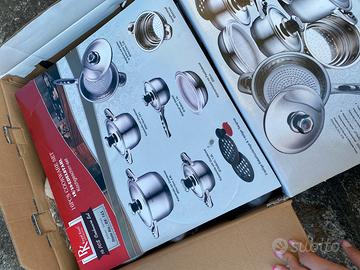 Batteria di pentole.