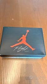 JORDAN 4 RETRO