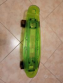 Skateboard luminoso Monopattino