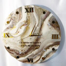 Orologio con frase bibbia in resina fatto a mano