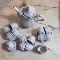 Servizio da caffè in porcellana
