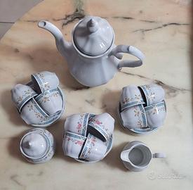 Servizio da caffè in porcellana