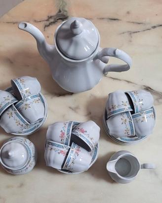 Servizio da caffè in porcellana
