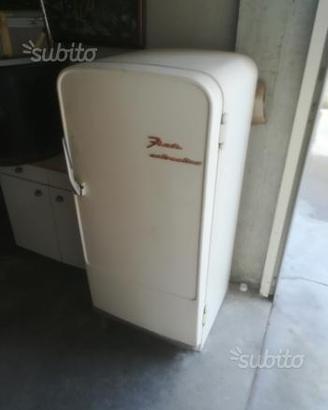 Frigorifero d'epoca fiat anni 60 funzionante