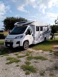 camper semintegrale Magis 87XT