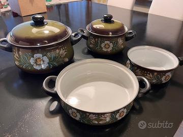 Batteria pentole smaltate nuove