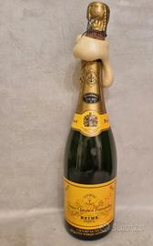 Champagne Frozen Moments Pop art by Jeffrey Rose