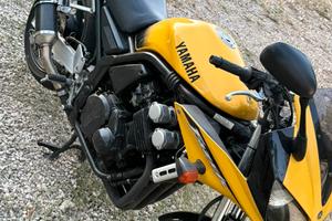 Yamaha fazer 600