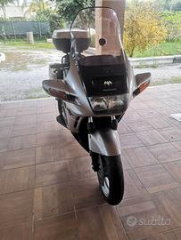 Moto Honda 1100 st