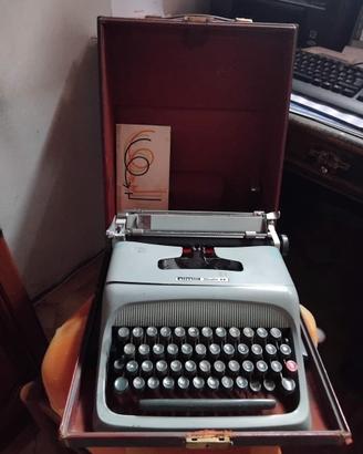 macchina per scrivere