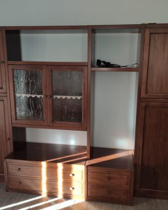 Mobile stile classico color noce