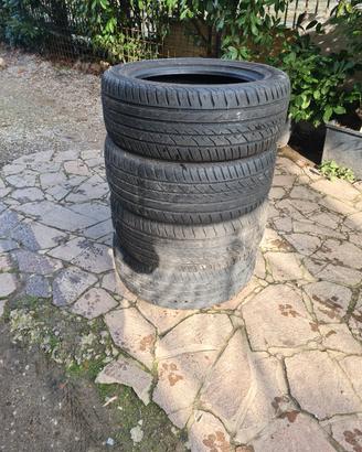 4 pneumatici estivi 235 55 18