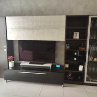 Soggiorno moderno con tavolo allungabile 