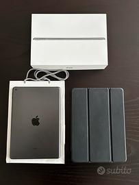 Ipad 9th generazione 256GB Wi-Fi + cover