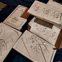 corredo completo in puro cotone ricamato