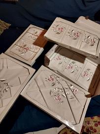 corredo completo in puro cotone ricamato