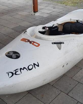 Kayak EXO Demon