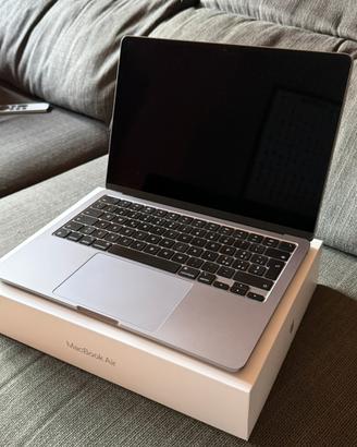APPLE Macbook Air 13“, M2, 8 CPU, 256GB, grigio